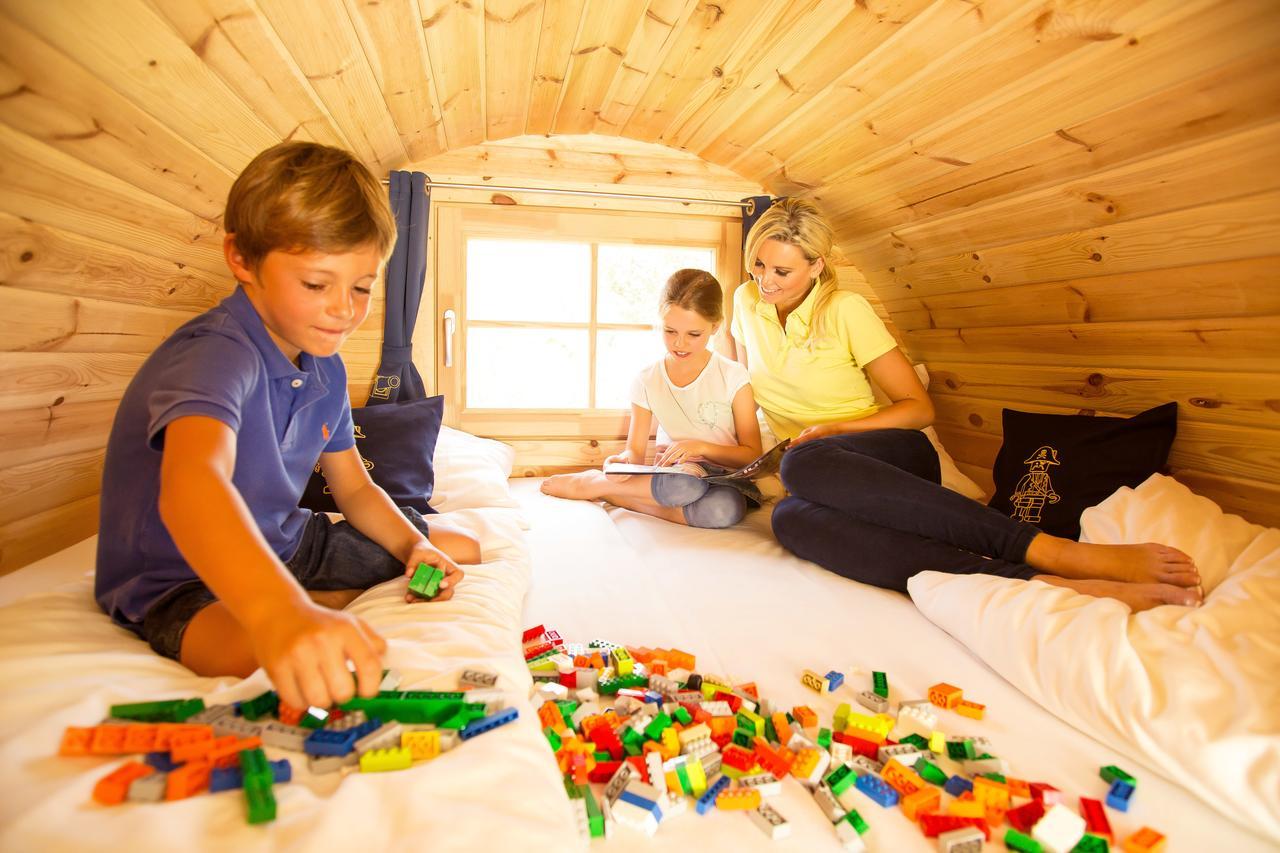 Camping Legoland Wilderness Barrels &