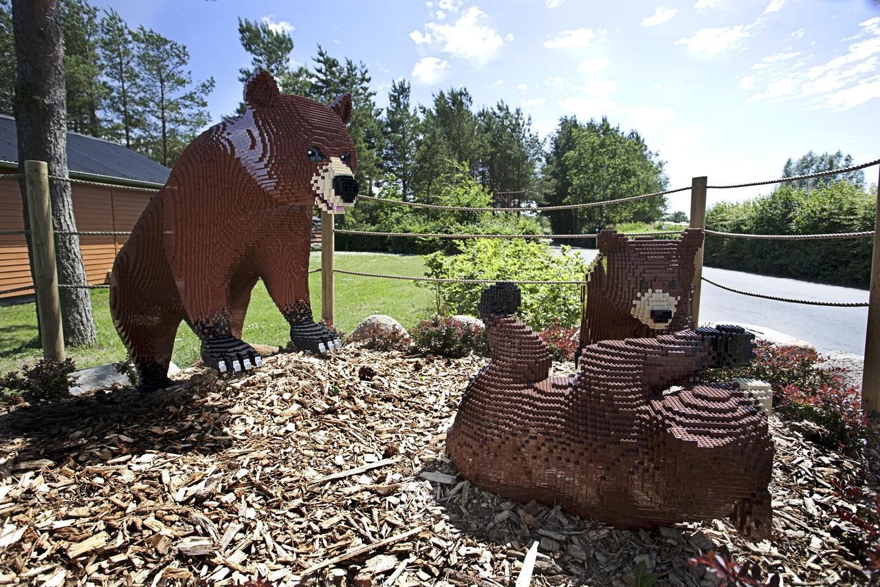 Camping Legoland Wilderness Barrels & *